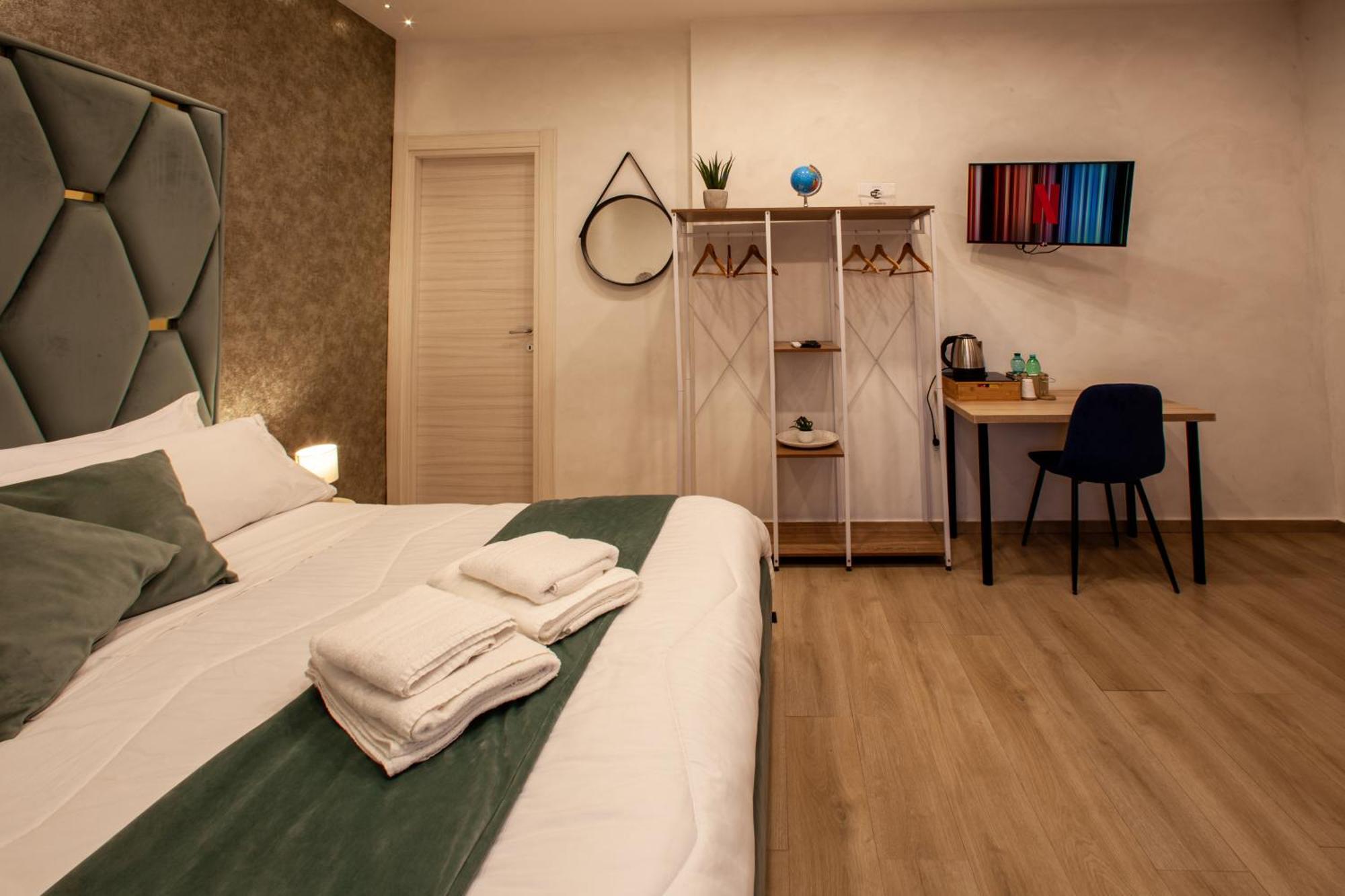 Hotel Easy Boarding Neapol Pokoj fotografie